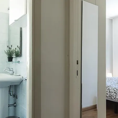 Cosy Navigli Apartment Milan